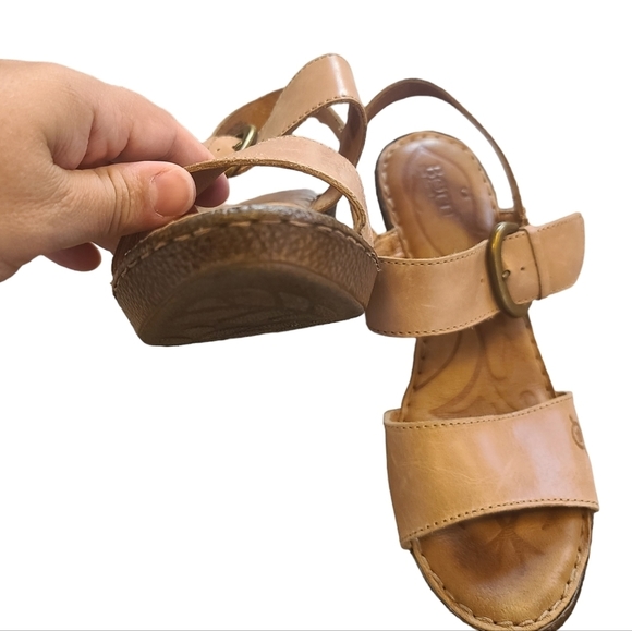 Born Boulder Leather Cork Wedge Sandal Tan Size 9 women's Shoe - Picture 8 of 11